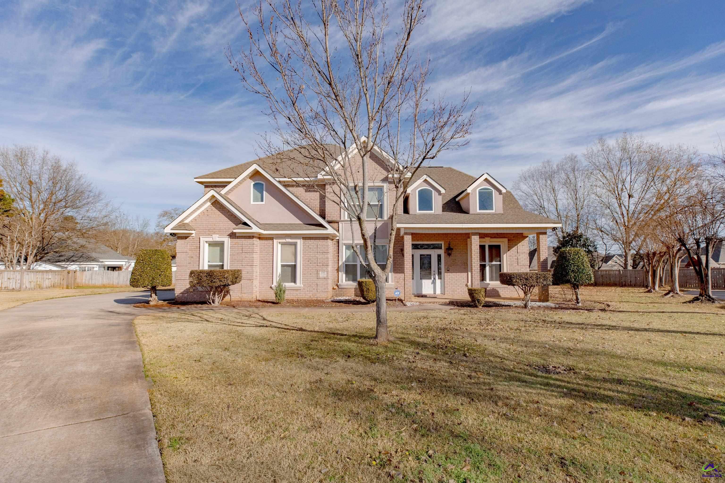 100 Montview Way