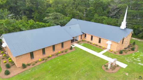 123 N Fifth Street Cochran GA 31014