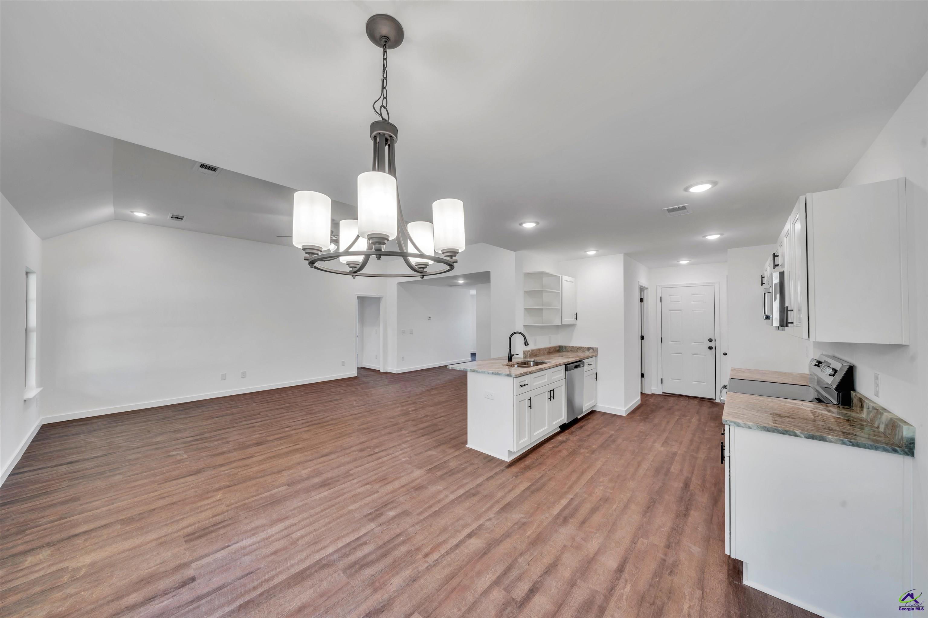 146 Village Circle
