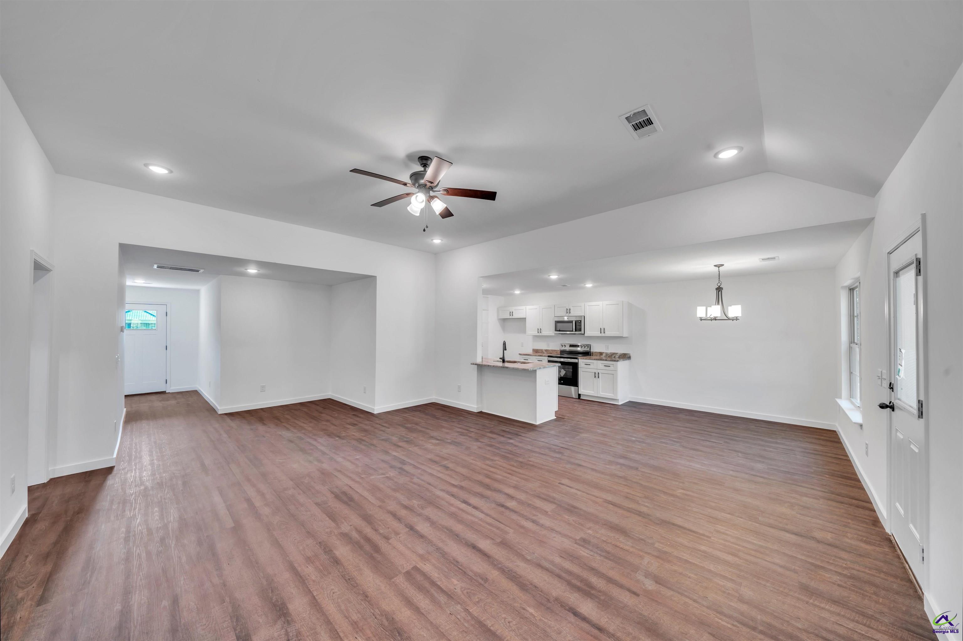 146 Village Circle