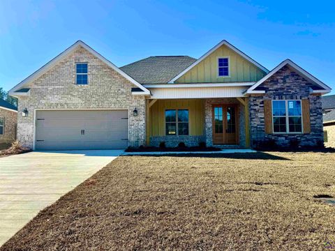 207 Golden Chestnut Bend Bonaire GA 31005