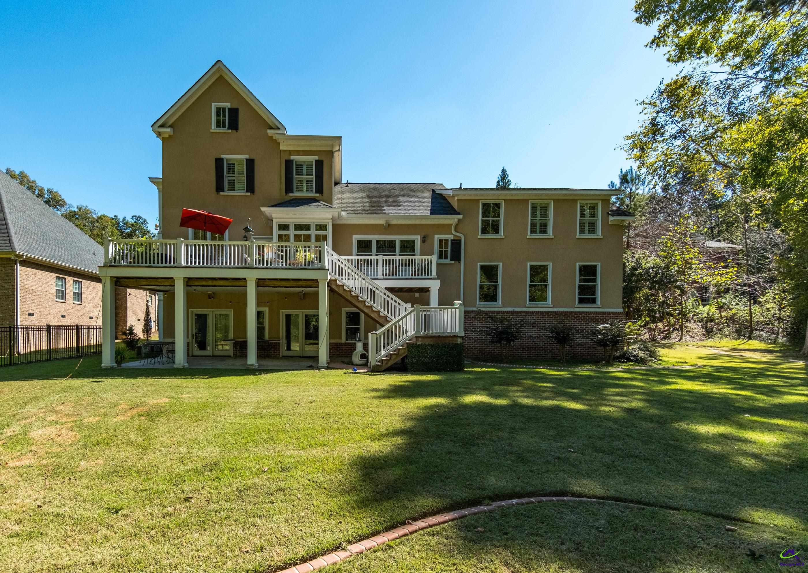 739 Waverly Point