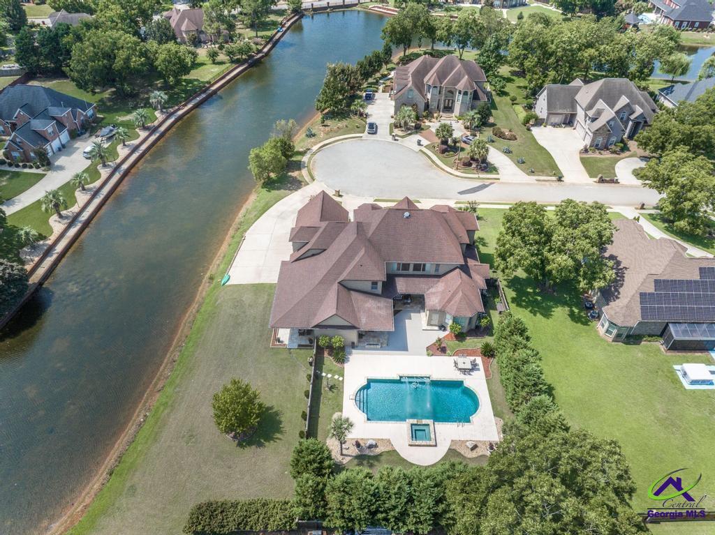 203 Chalet Cove