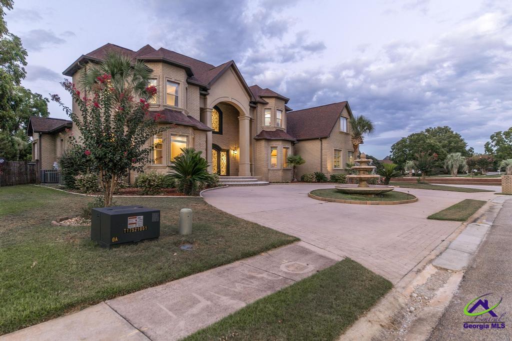 203 Chalet Cove