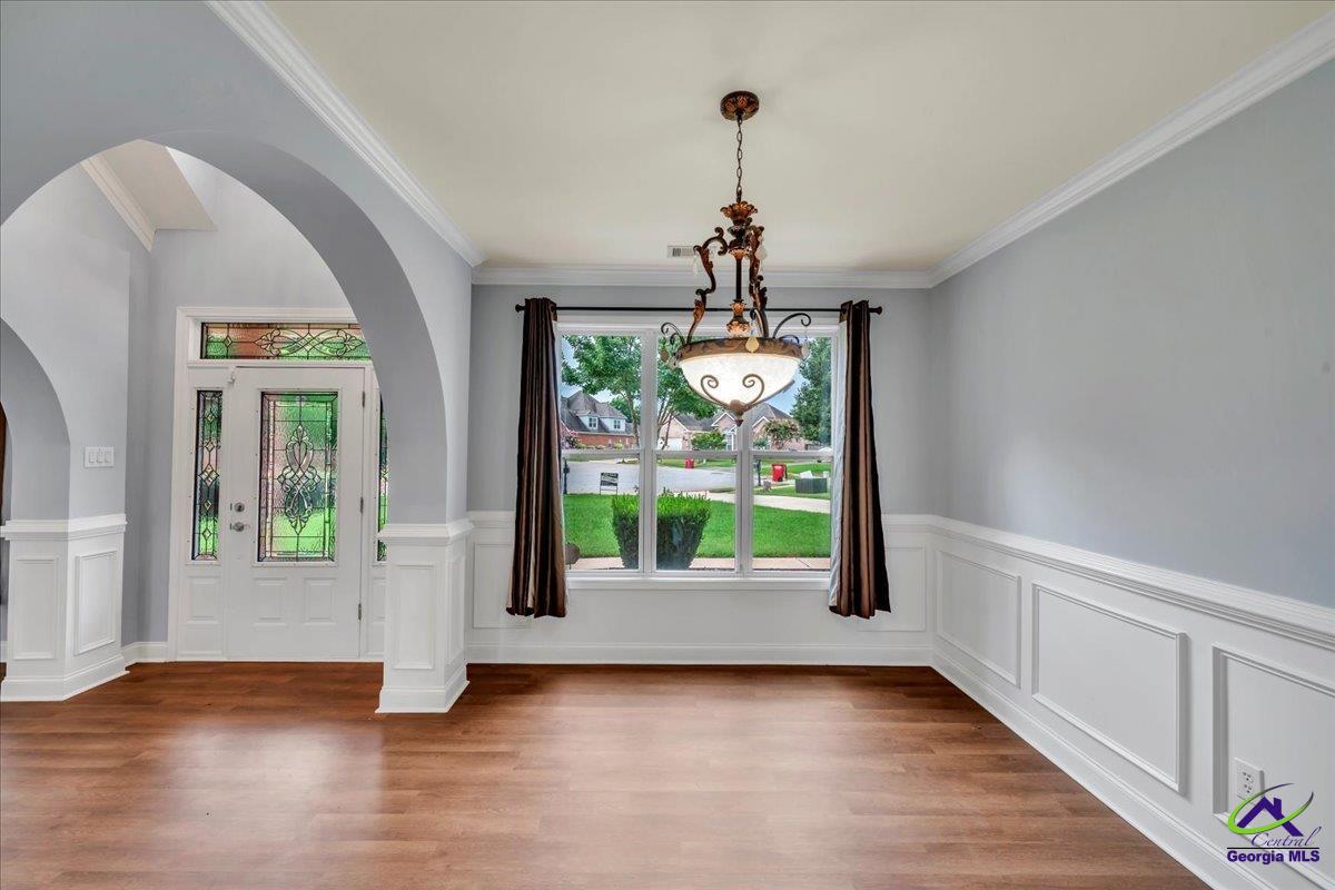 100 Montview Way