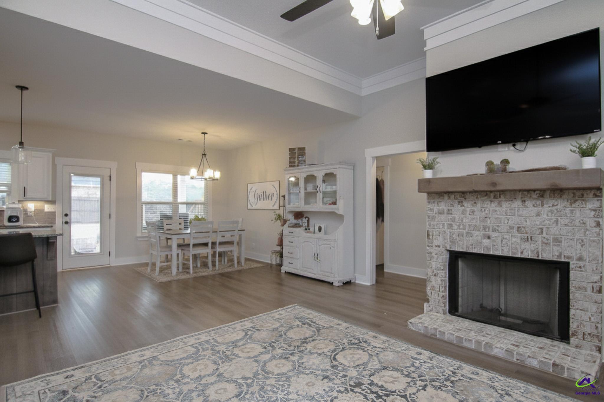 101 Lighterknot Trail