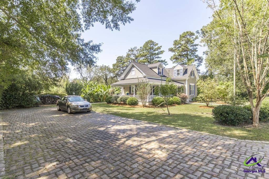 104 Oak Street