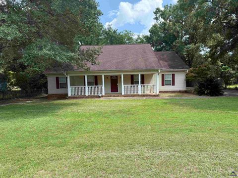 1304 Davis Avenue Perry GA 31069