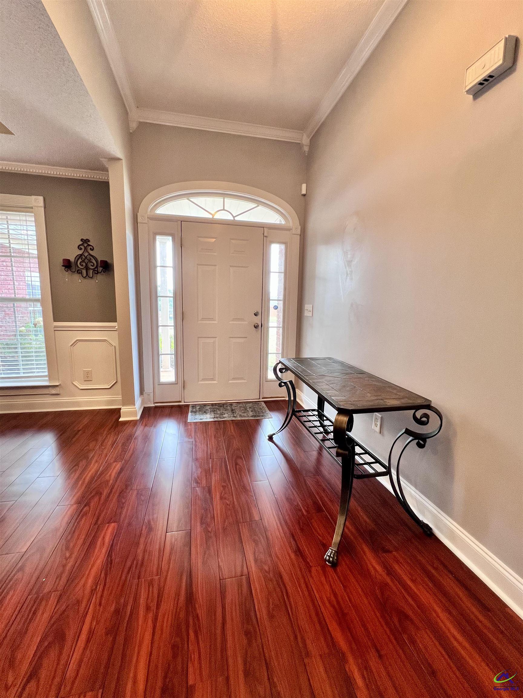 303 Creekview Trail