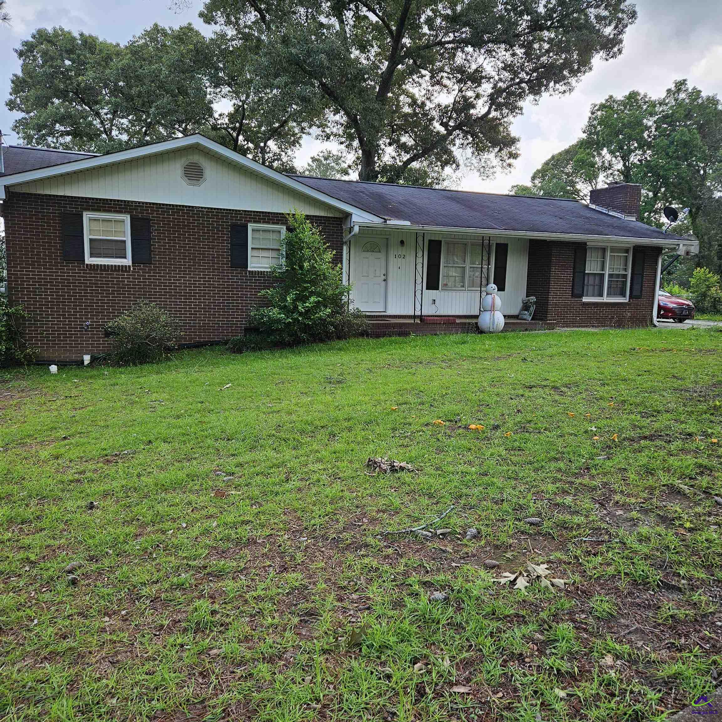 102 Shelia Dr