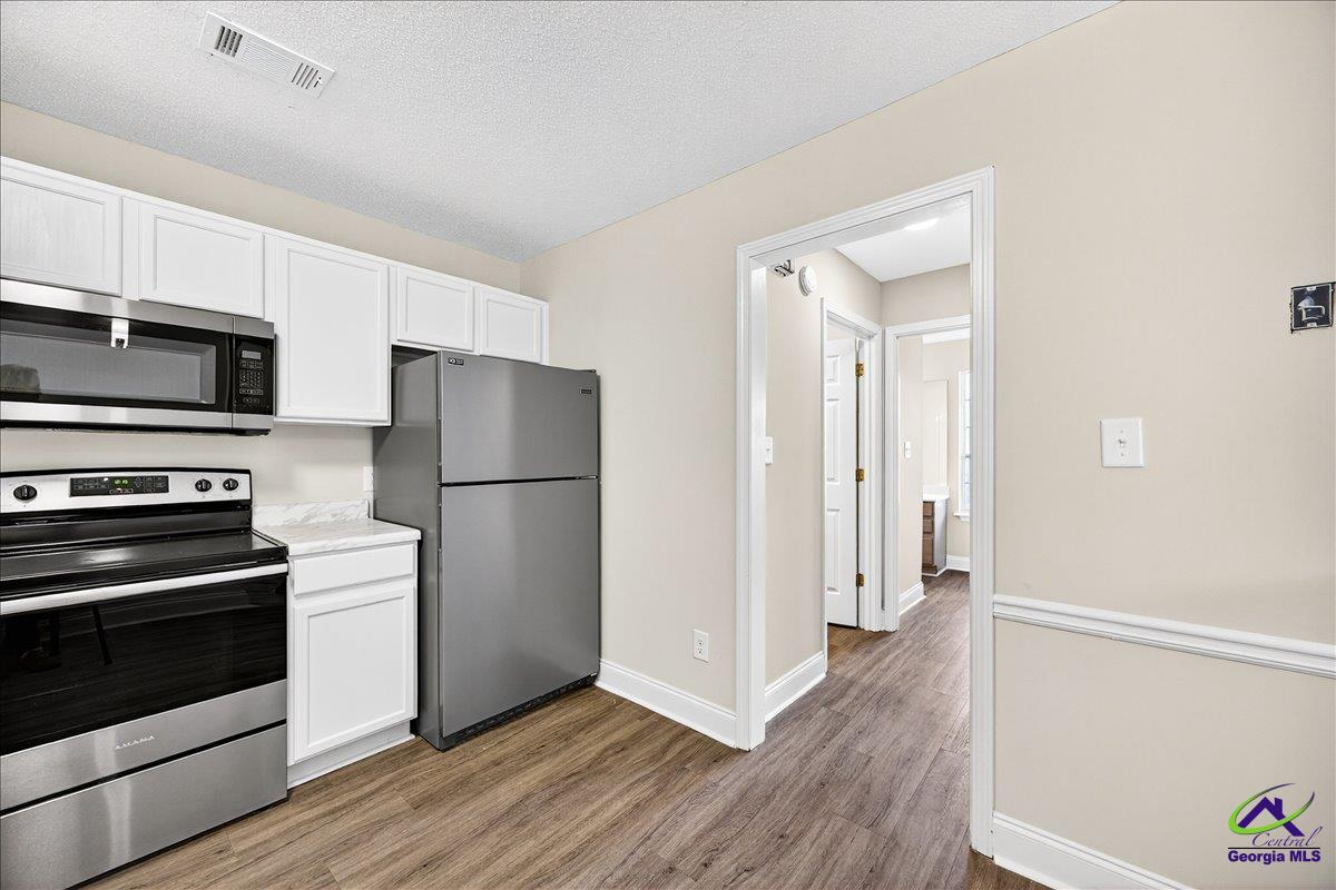 957 Laurel Oak Court