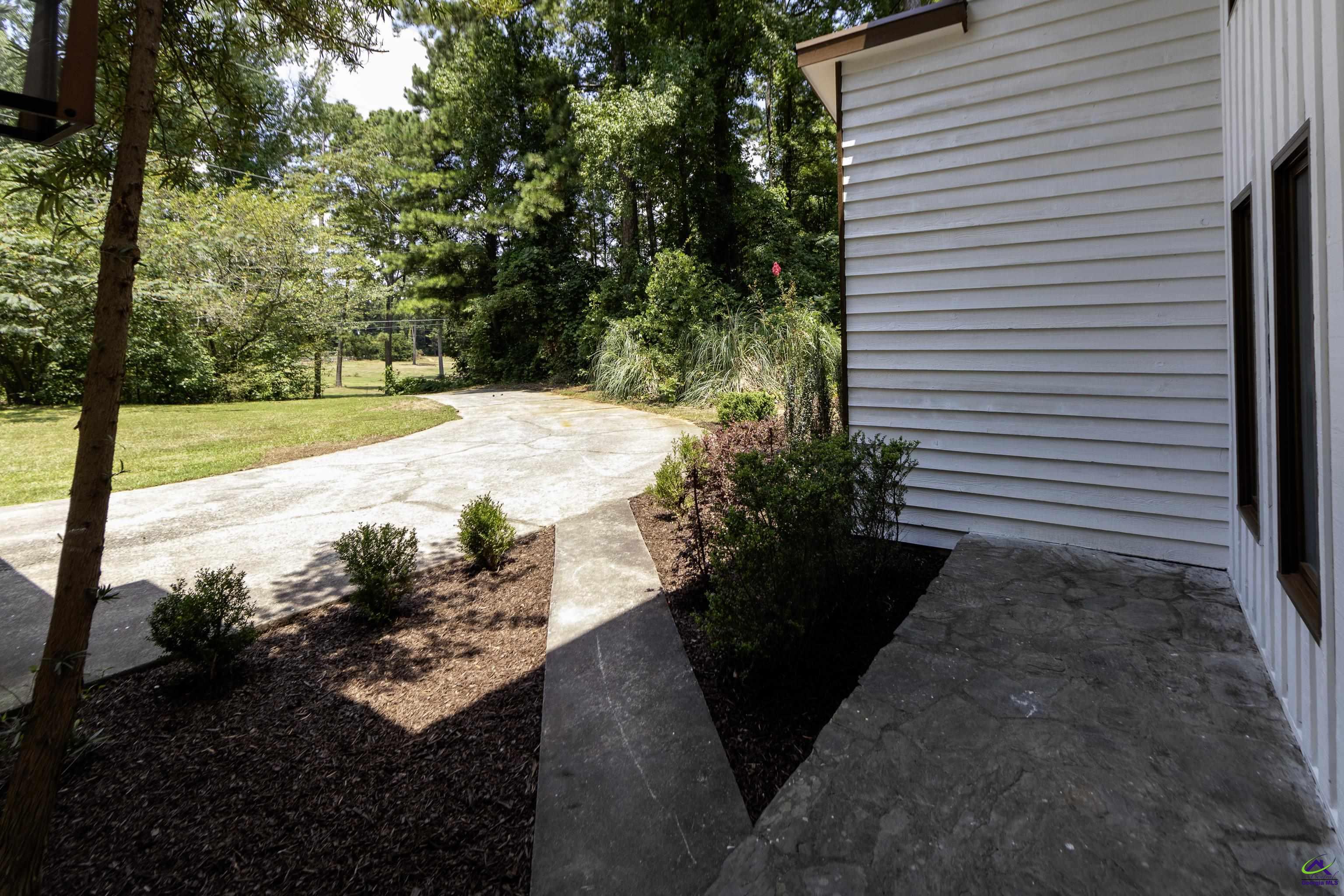 1375 Bass Road