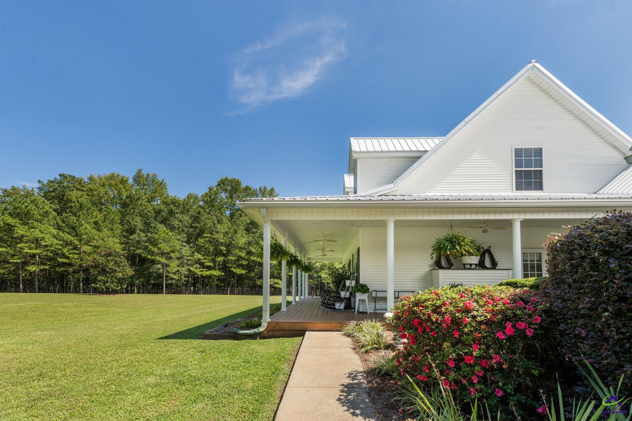 1097 Monticello Highway