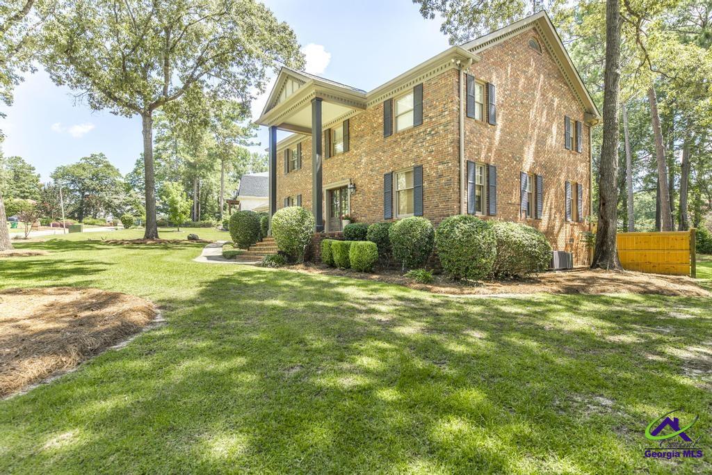 107 Fernwood Drive