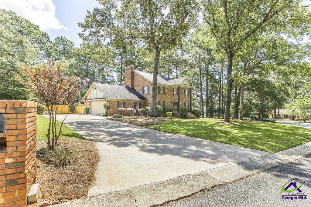 107 Fernwood Drive