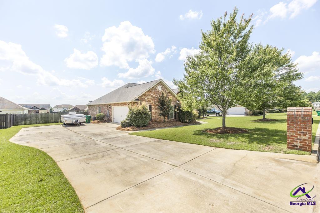 250 Hathersage Drive