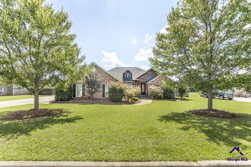 250 Hathersage Drive