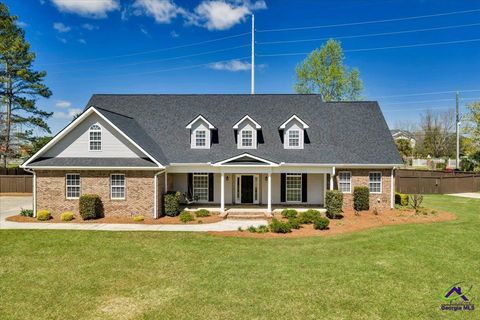 32 Willow Lake Drive Warner Robins GA 31093