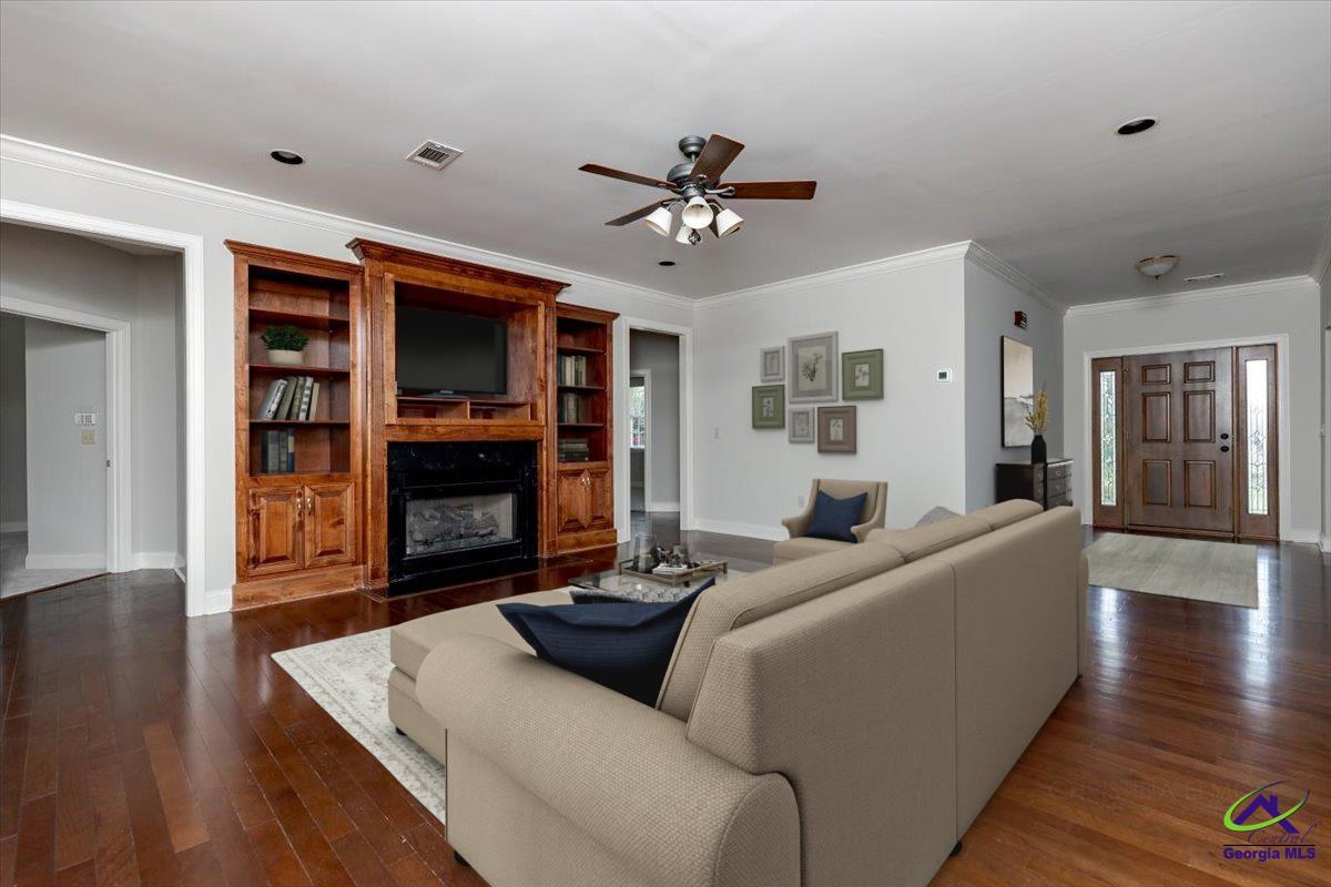 32 Willow Lake Drive
