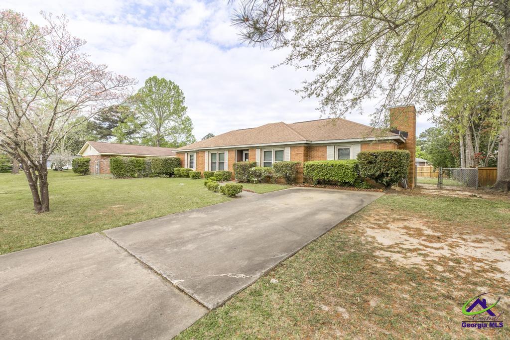 112 Prairie Boulevard