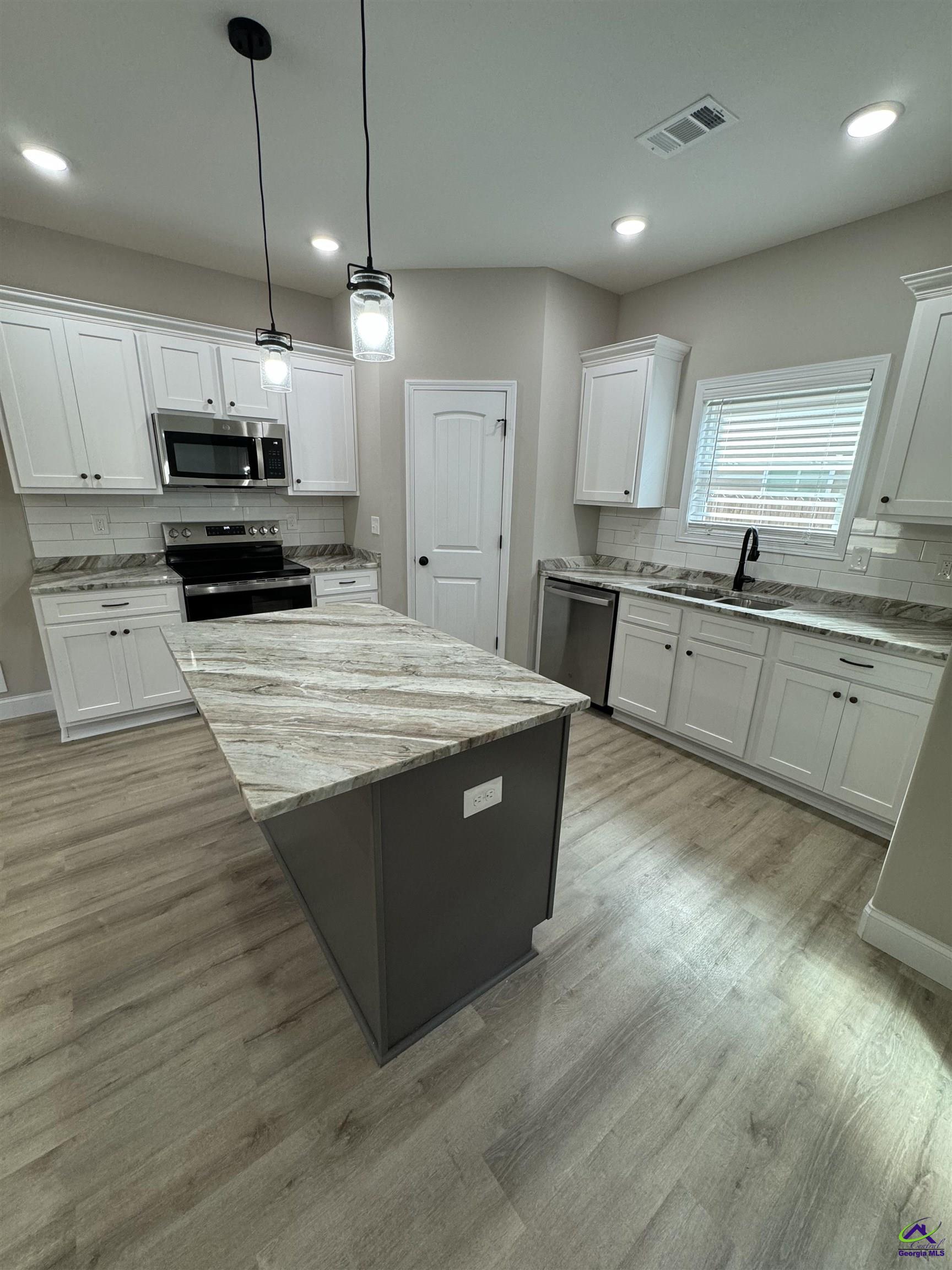 302 Beau Claire Circle