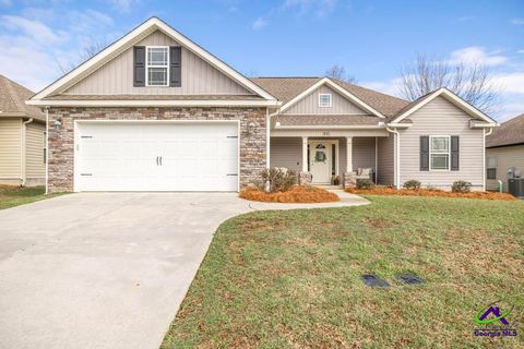 305 Gibson Circle Kathleen GA 31047