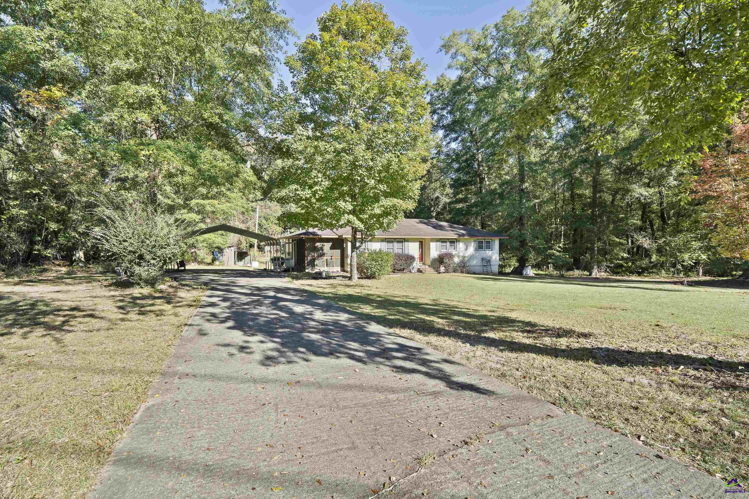 894 Chapman Drive