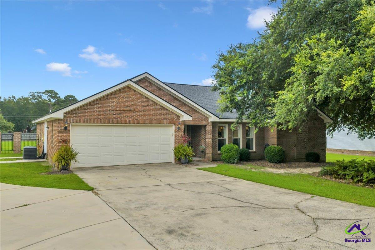 305 Wexford Circle