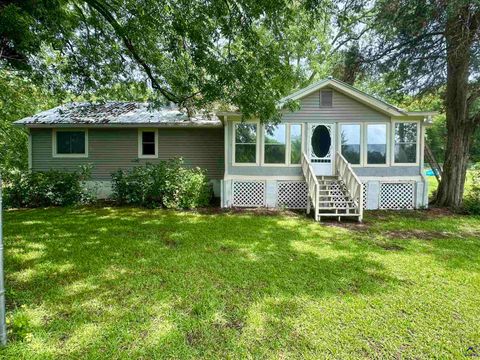 676 N 2nd Street Danville GA 31017