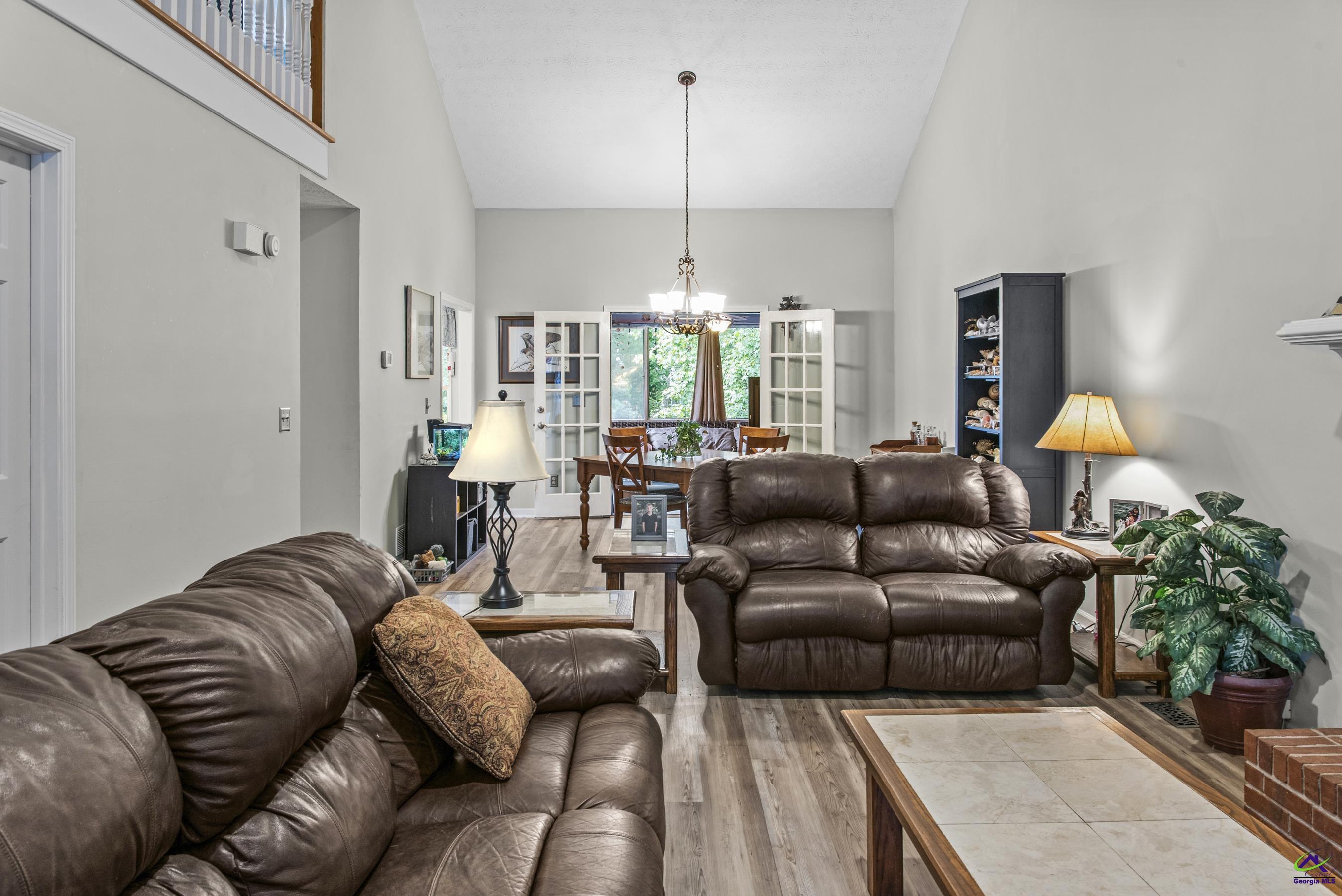 3075 Oak Meadow Drive