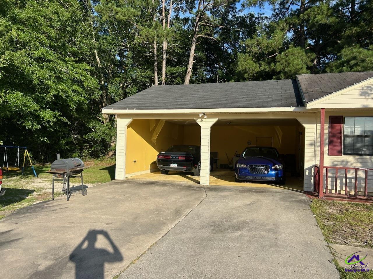 805 Coventry Circle