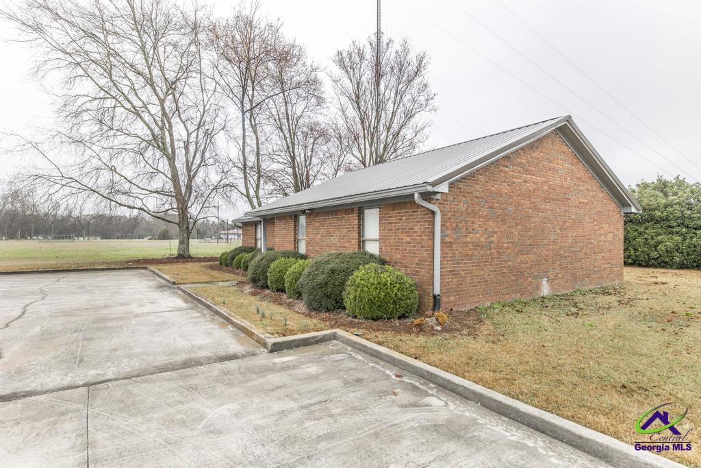231 Riverview Drive