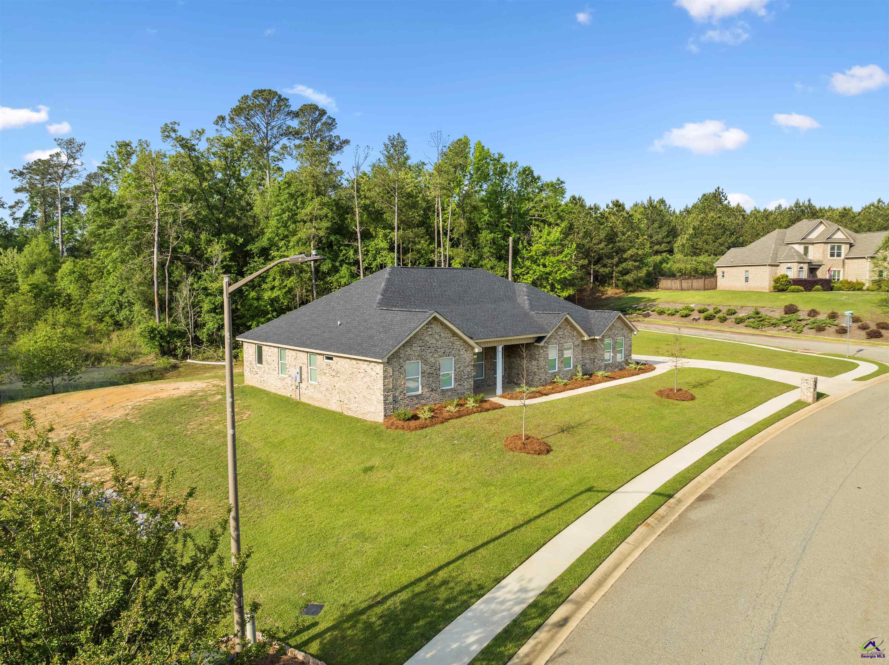 121 Wilsons Creek Bend