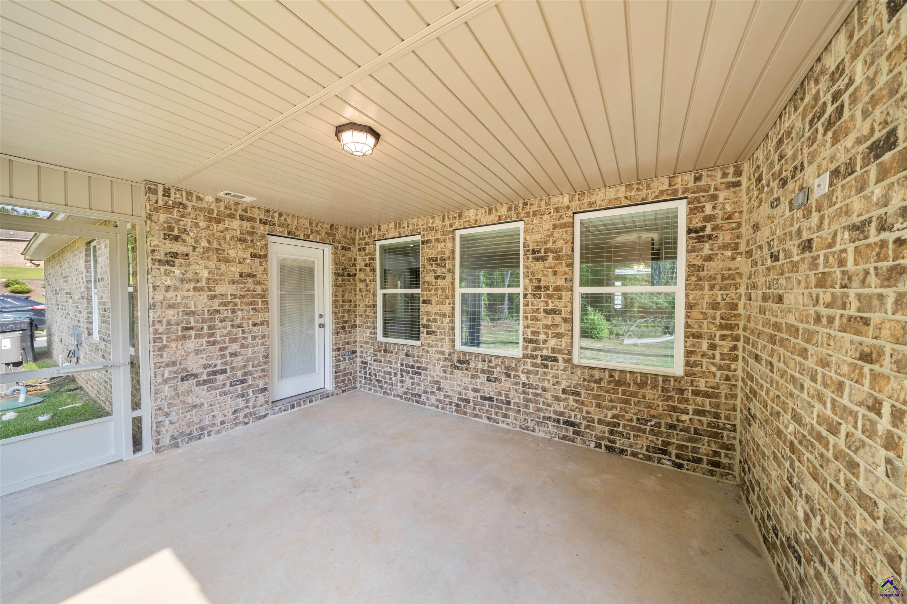 121 Wilsons Creek Bend
