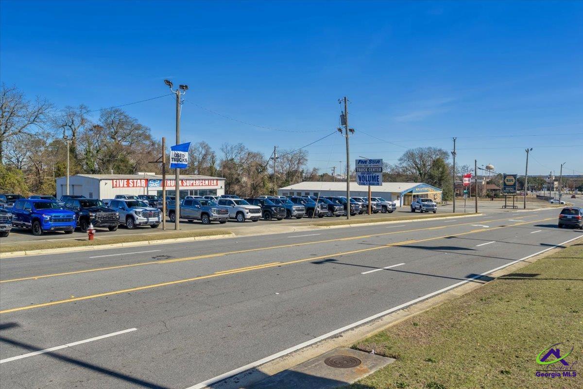 410 N Watson Boulevard