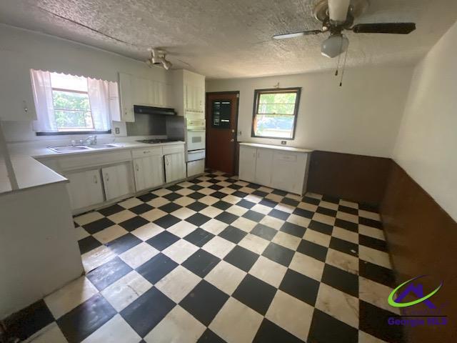 1641 Mathis Circle