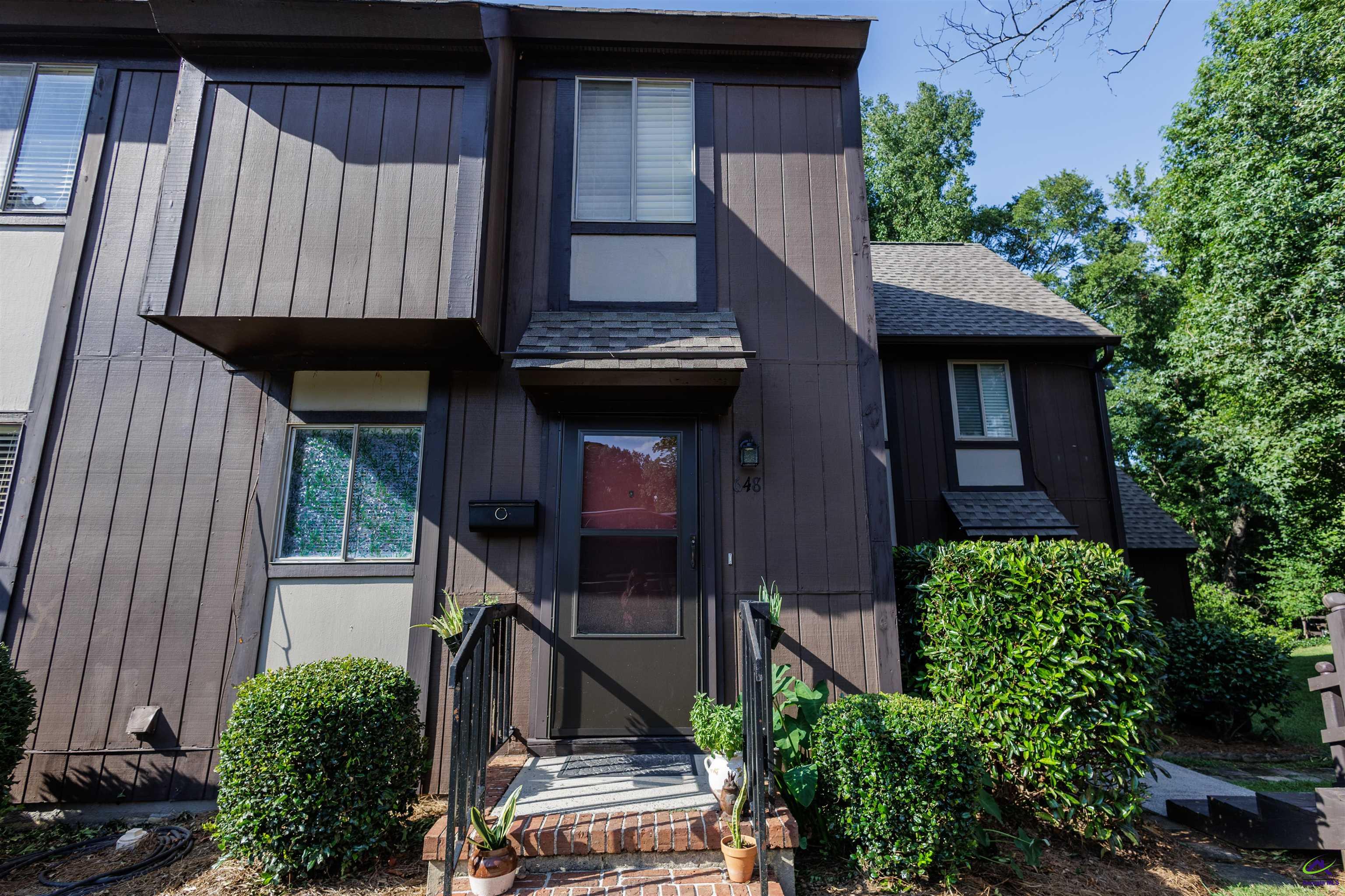 648 Willow Creek Drive
