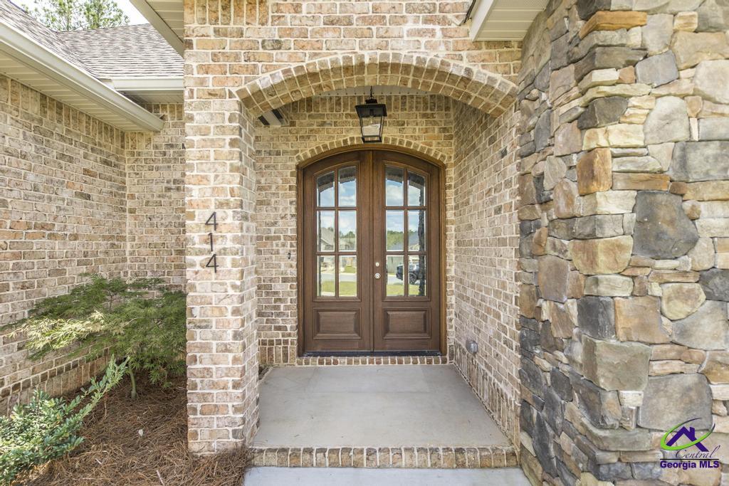 414 Rustic Live Oak Tr
