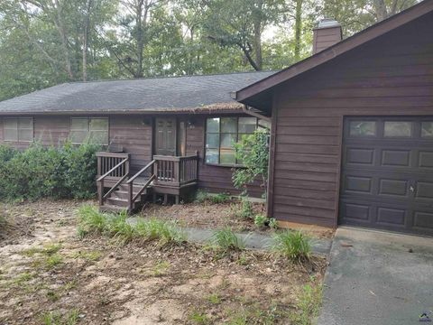 213 Dogwood Glen Drive Centerville GA 31028