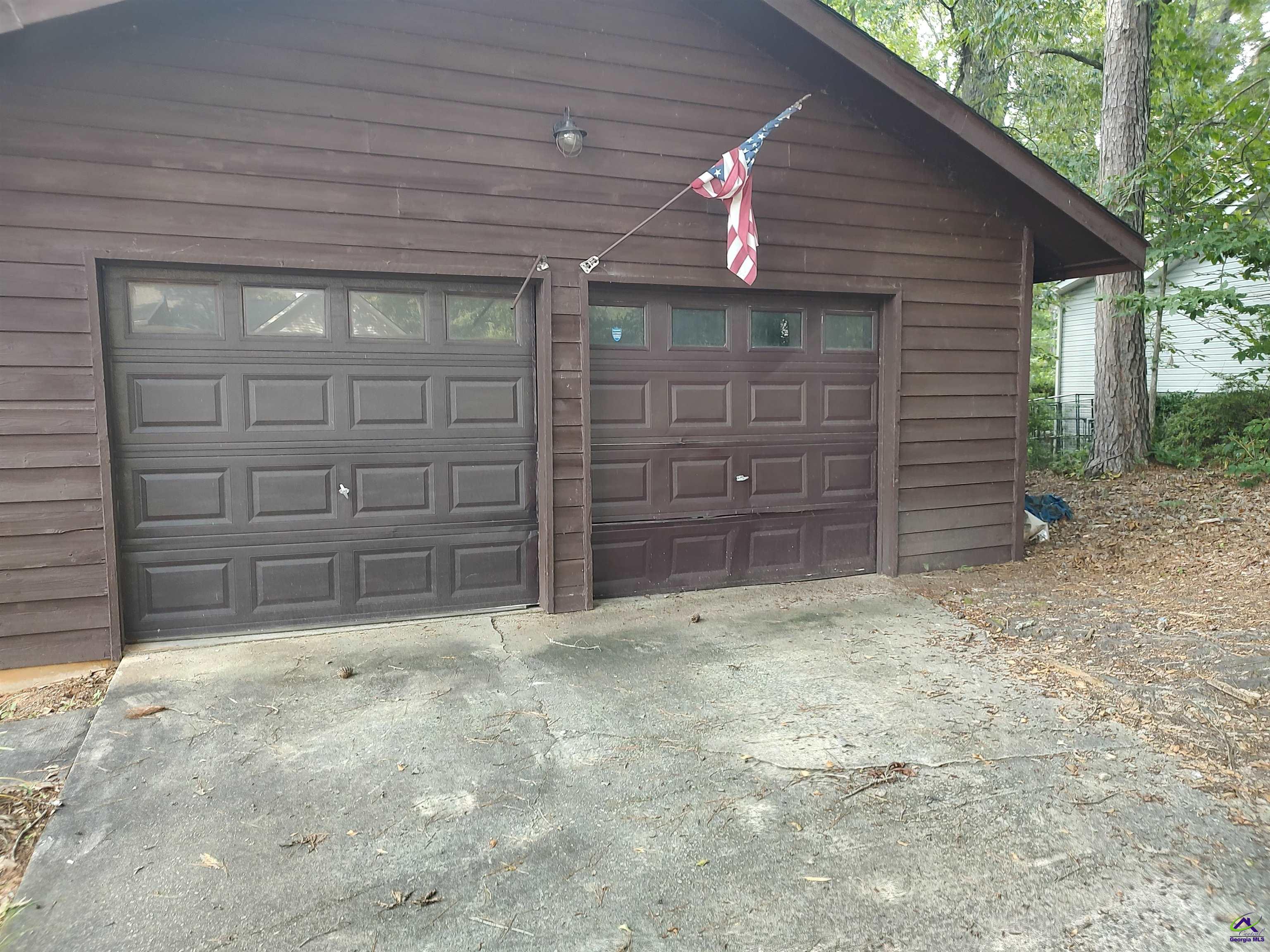 213 Dogwood Glen Drive