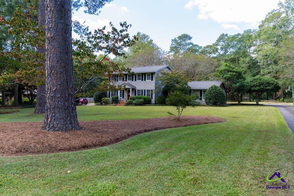 111 Hampton Way