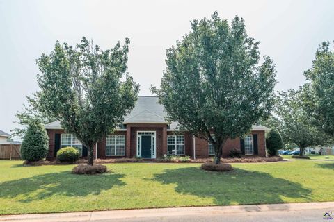 102 Ironwood Dr Bonaire GA 31005
