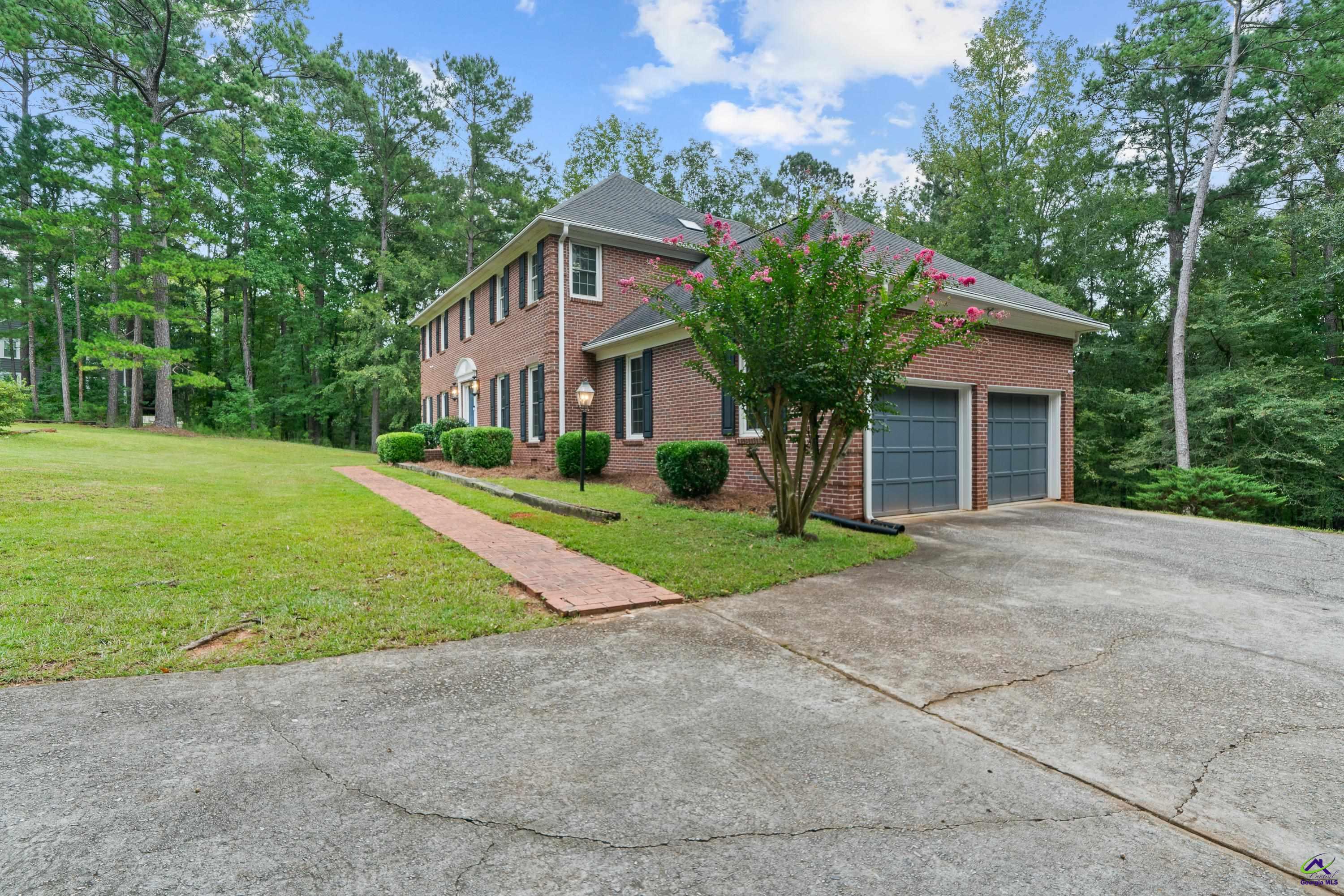 139 River Knoll