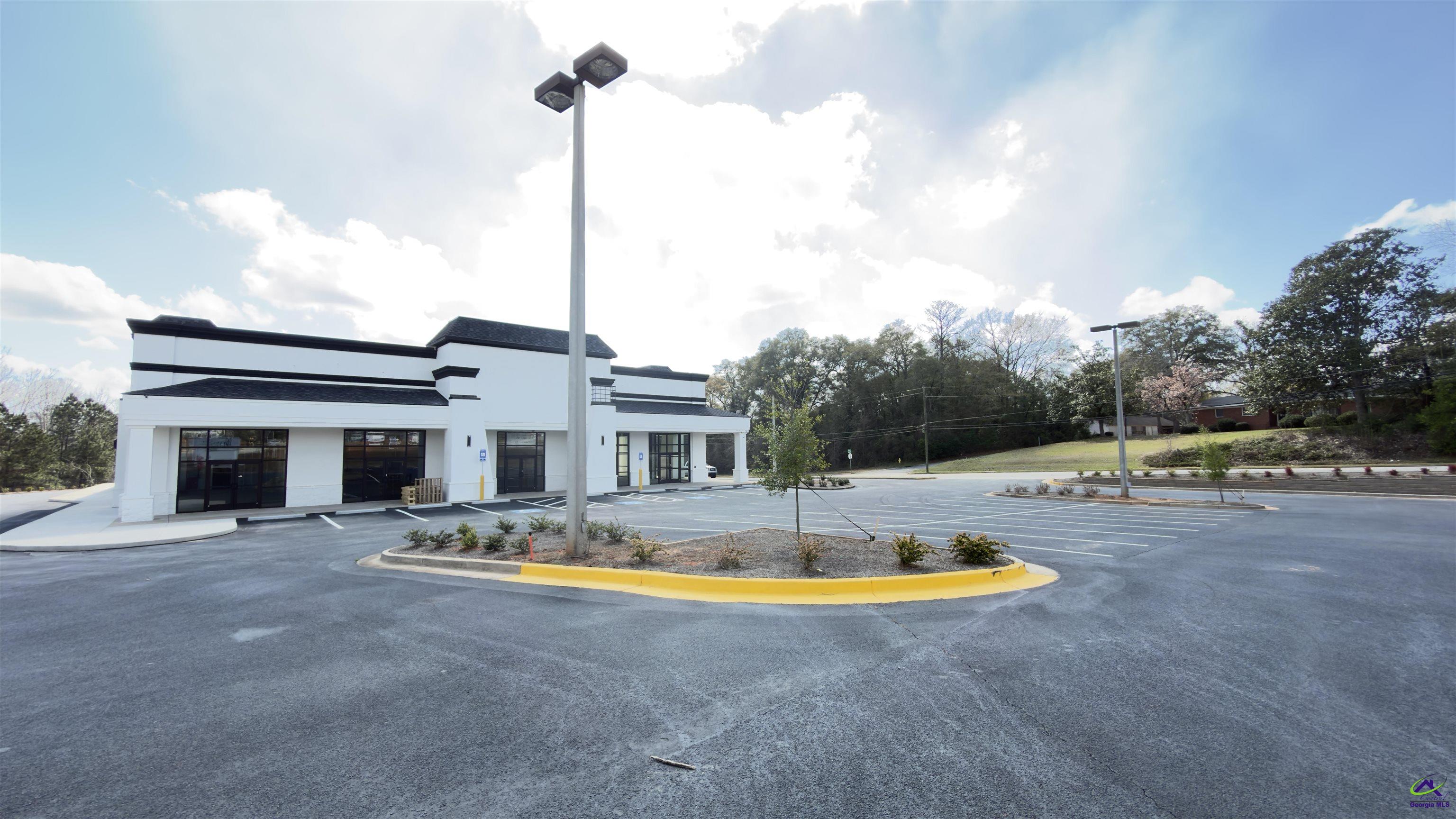 1325 Washington Street