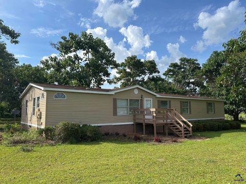 637 Grovania Road Hawkinsville GA 31036
