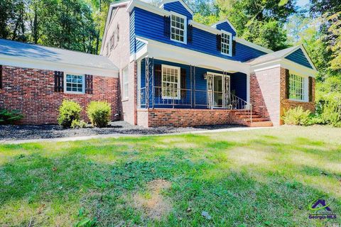 1916 Flintwood Drive Macon GA 31211