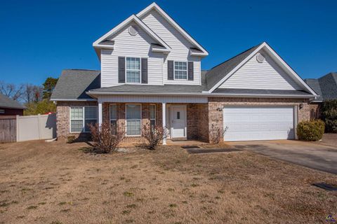 122 Emberly Lane Warner Robins GA 31088