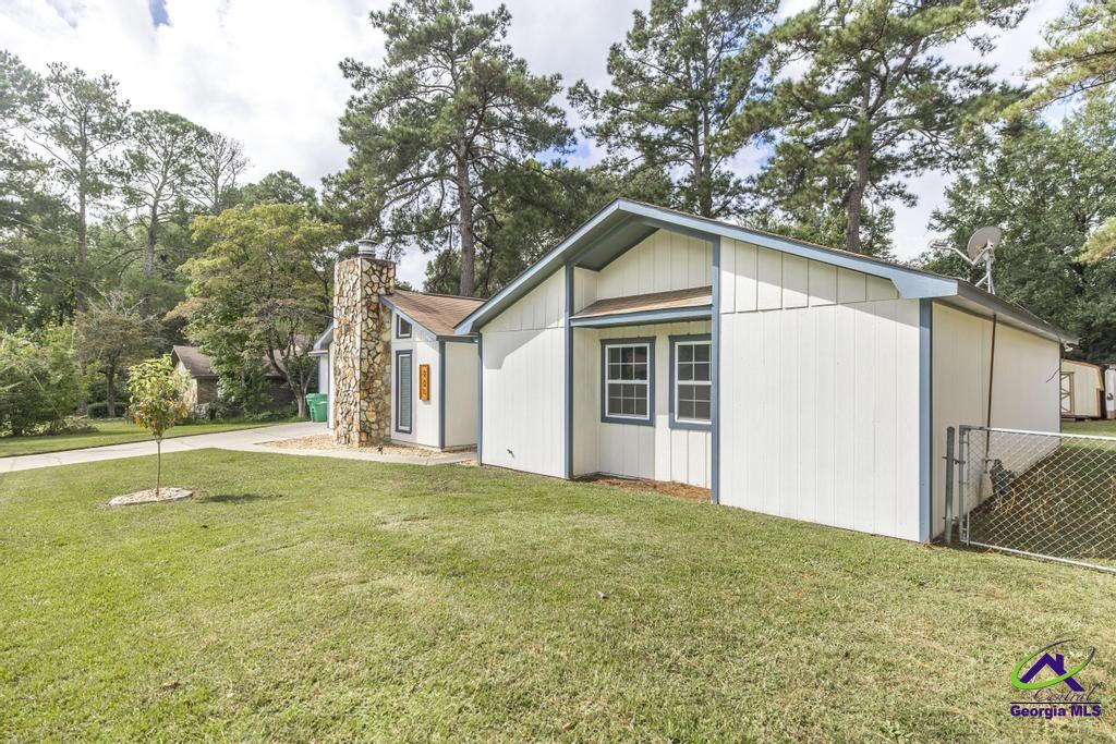 221 Gilchrist Drive