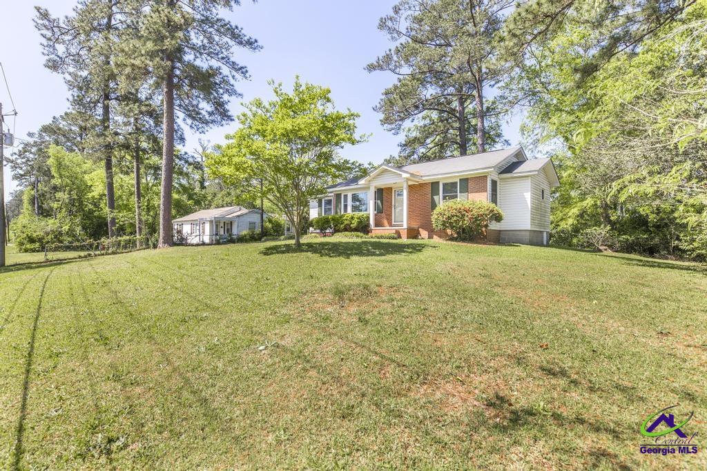 836 Corbin Avenue