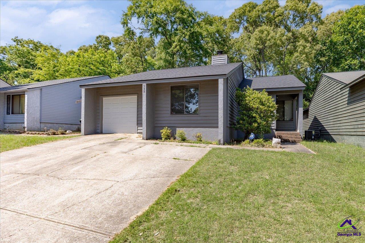 132 Lake Pointe Drive